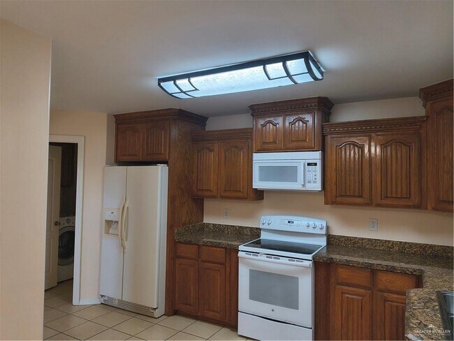 Building Photo - 215 S Moorefield Rd