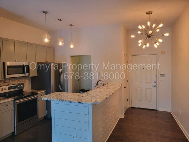 Building Photo - Beautiful Condo in Inman Park!