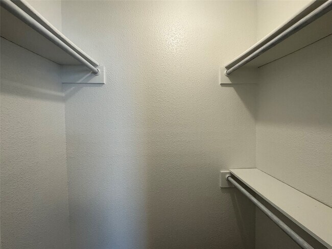 Building Photo - 6500 Sands Point Dr