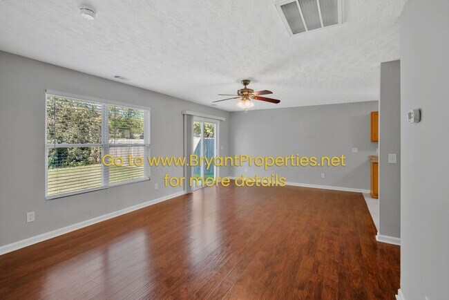 Building Photo - 2872 Creekbend Dr