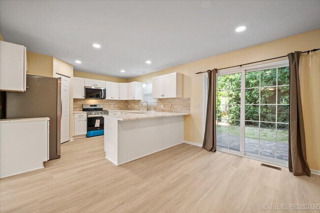 Building Photo - 438 W Meadow Mist Ln