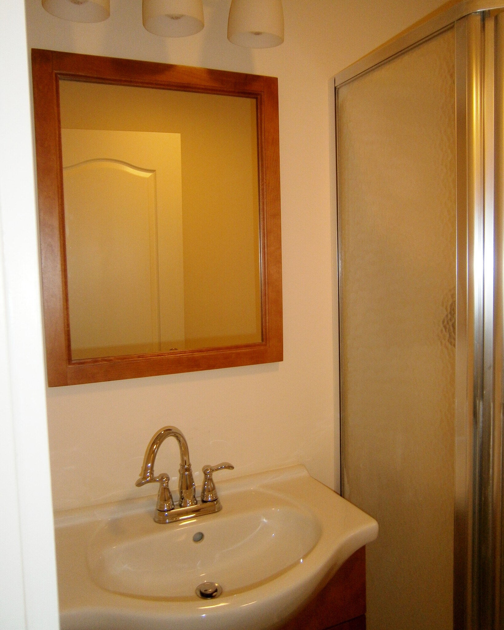 Building Photo - 103 Highland Pl