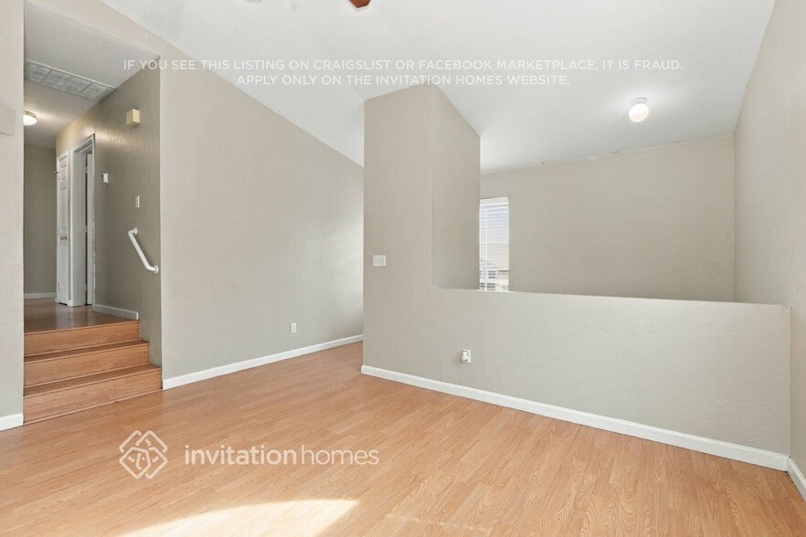 Building Photo - 1704 S 39th St