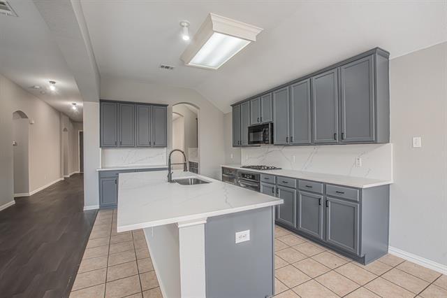 Building Photo - 9858 Bradford Grove Dr