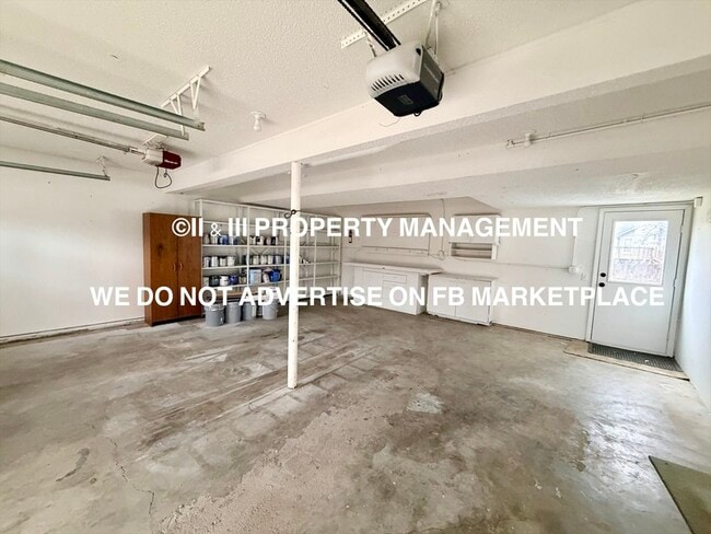 Building Photo - 1213 NE Ball Dr