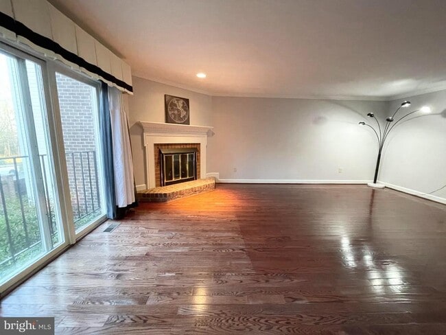 Building Photo - 6319 Chaucer View Cir