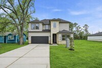 Building Photo - 210 Big Deer Dr