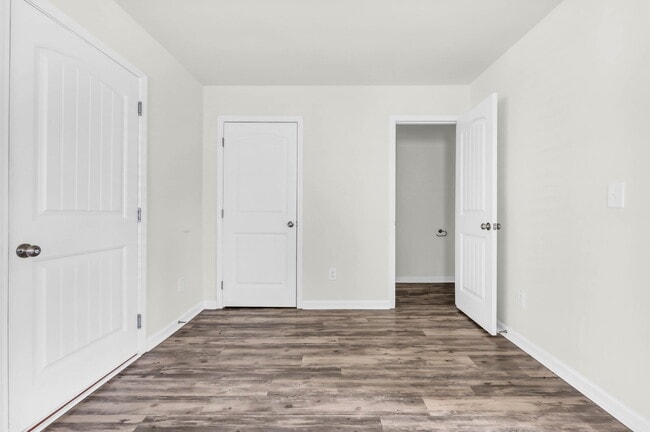 Building Photo - !!Reduced Rent!! Beautiful 3-bed, 2.5-bath home with a bright, open floor plan.
