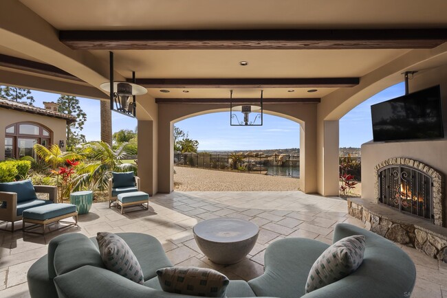 Building Photo - 5130 Rancho Del Mar Trl