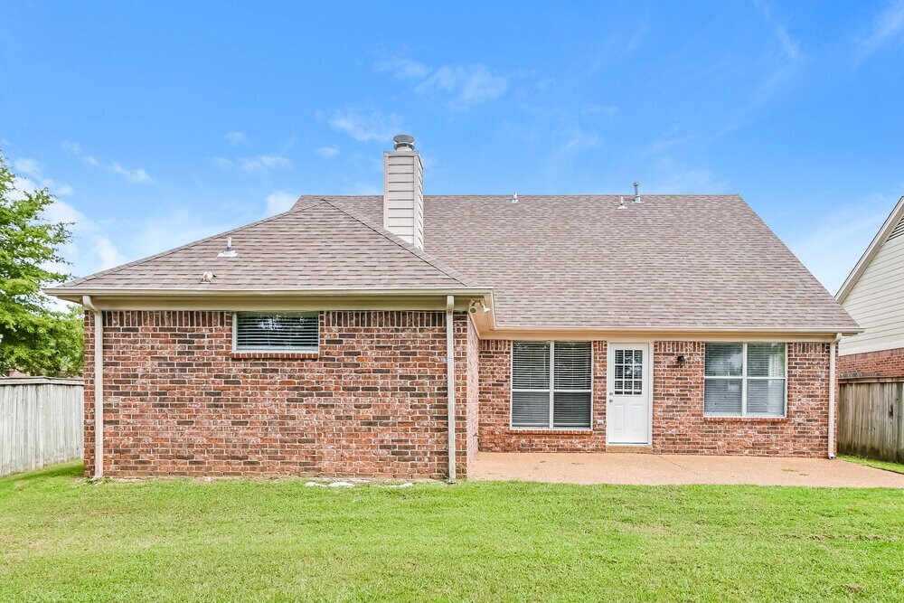 Building Photo - 1141 Red Fern Cir E