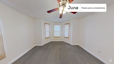 Building Photo - Private bedroom in 3 bed/1 bath Home