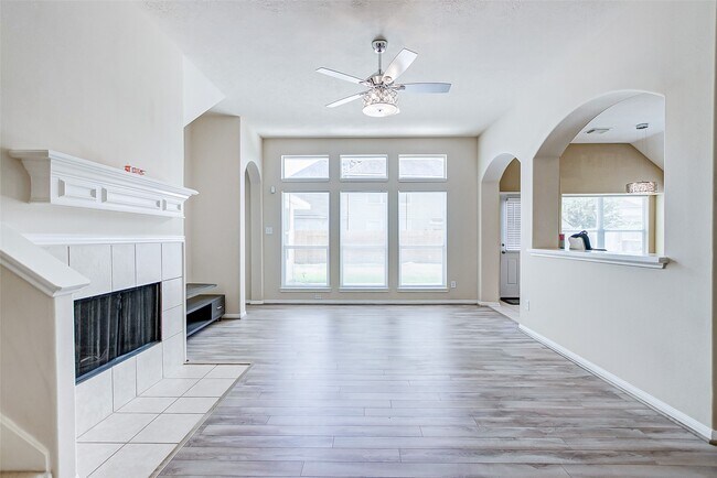Building Photo - 12619 Colony Hill Ln