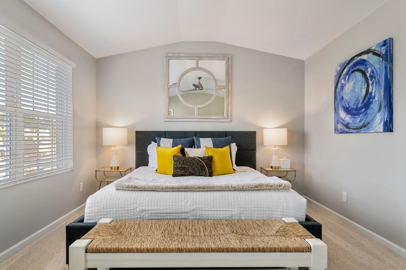 Building Photo - 5618 Laurel Ridge Dr