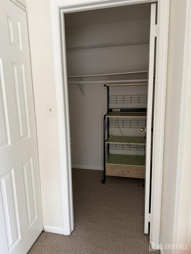 Building Photo - 1709 Woodbridge Commons Way