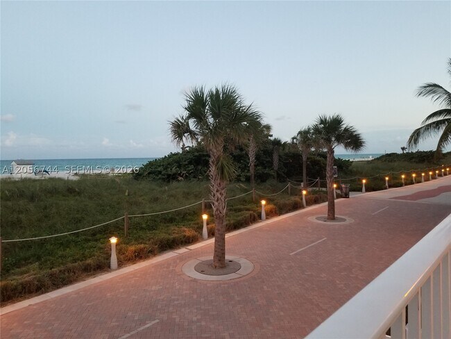 Building Photo - 5825 Collins Ave