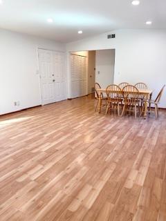 Building Photo - 898 Brent Dr