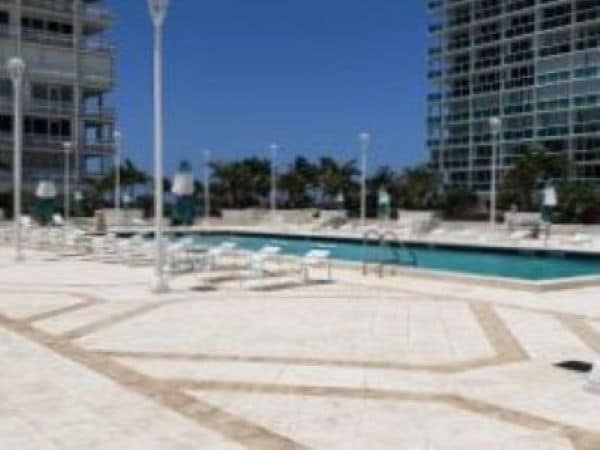 Building Photo - 2200 S Ocean Ln