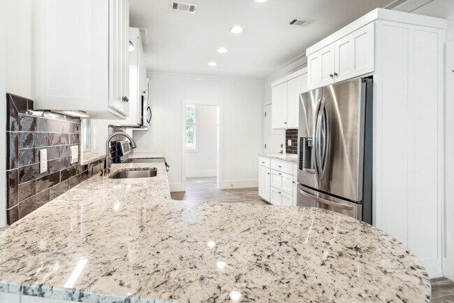 Building Photo - 142 Rolling Dunes Dr