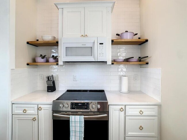 Primary Photo - 7409 Sparkling Ct