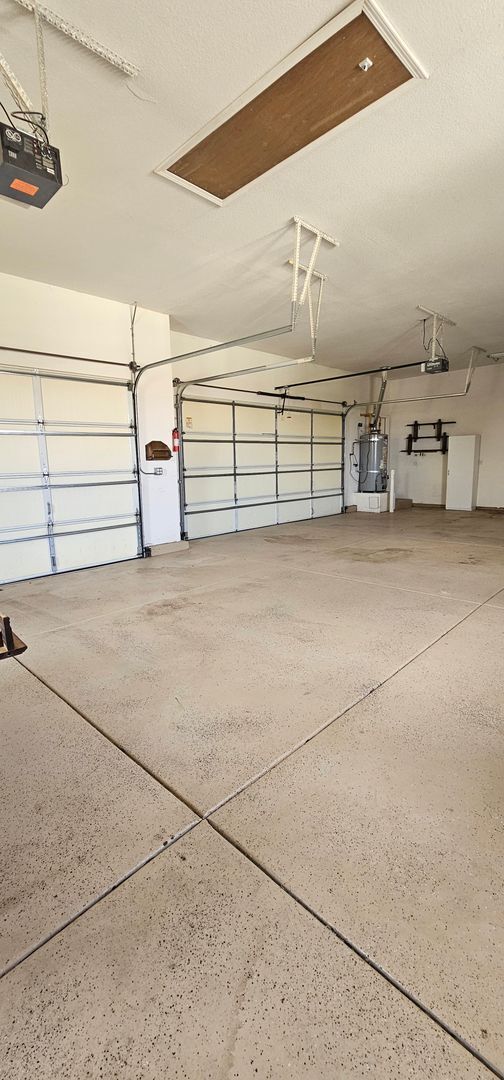 Building Photo - 5 Bed 4 bath 3 car garage Southwest Vistas FOR RENT