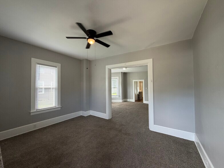 Livingroom - 2515 Jackson St