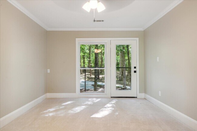 Building Photo - 439 Barbara Ln