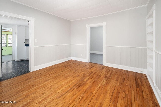 Building Photo - 232 Main St