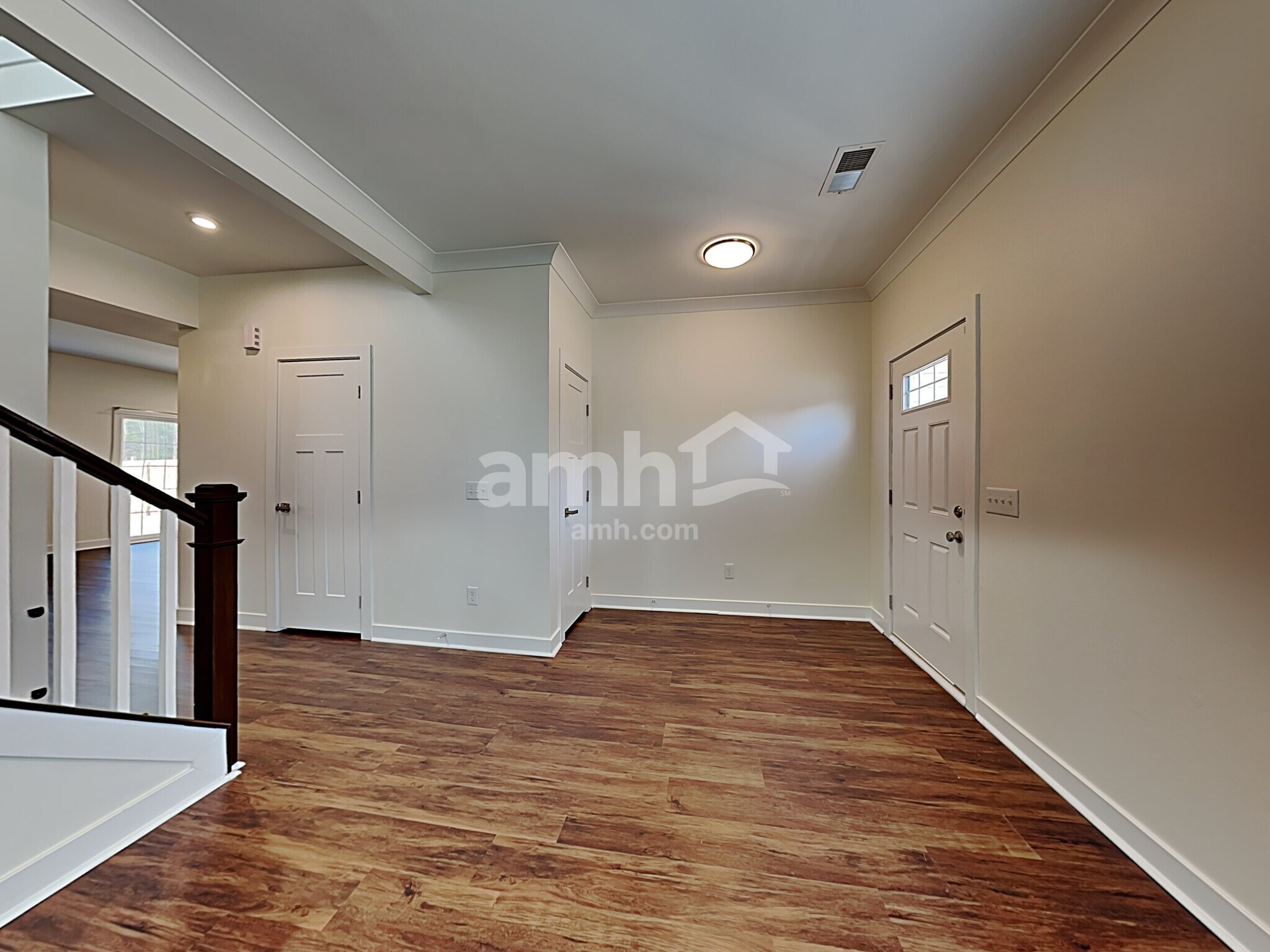 Building Photo - 136 Thames Valley Dr