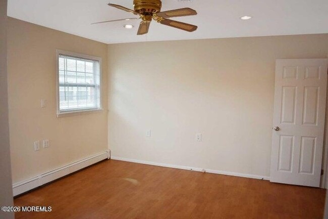 Building Photo - 27 Castle Harbor Dr