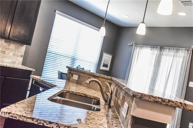Building Photo - Excellent, centrally located Austin home!