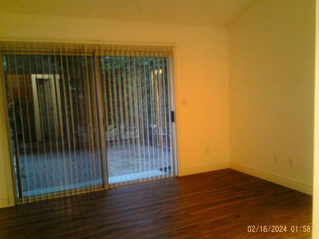 Building Photo - AWAY FROM THE HUSTLE AND BUSTLE !!!