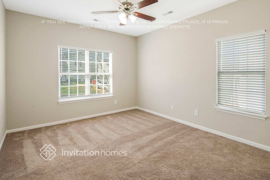 Building Photo - 3732 Bullard St