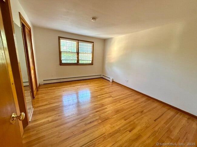 Building Photo - 432 Wiklund Ave