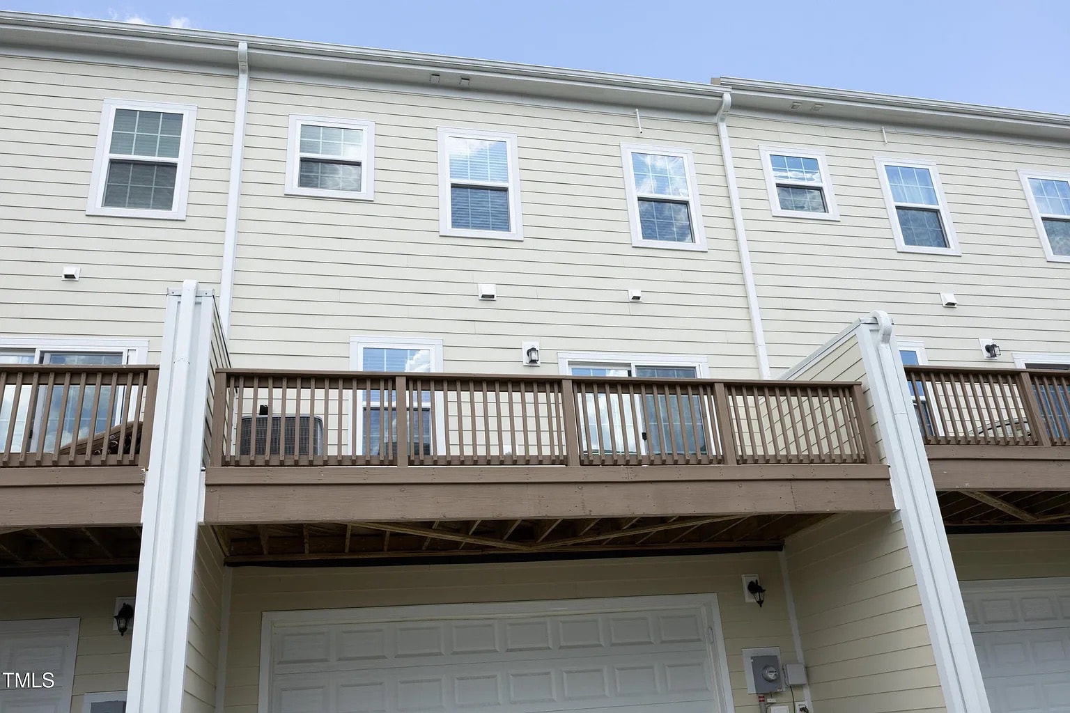 Building Photo - Room in Townhome on Excelsior Grand Ave