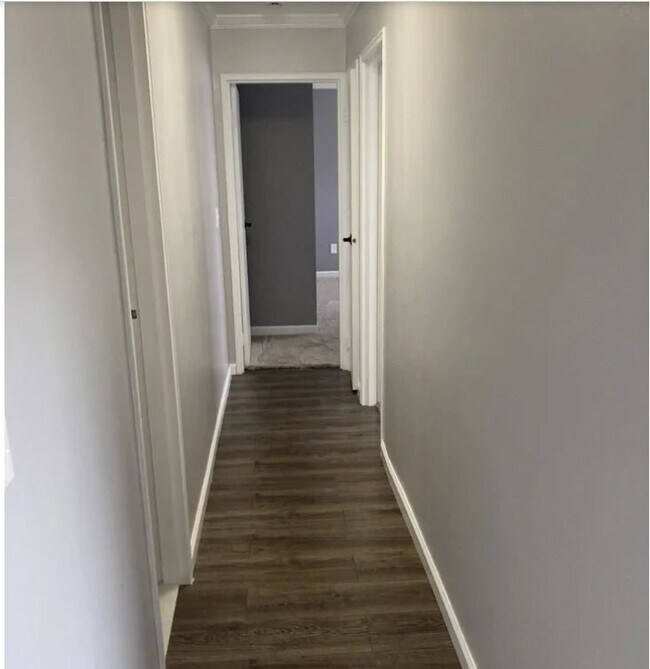 Building Photo - 25 Balance Rock Rd