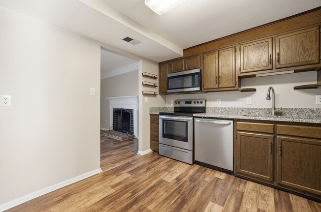 Building Photo - 2 Charles Parish Dr