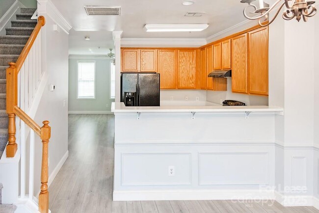 Building Photo - 8845 Arbor Creek Dr