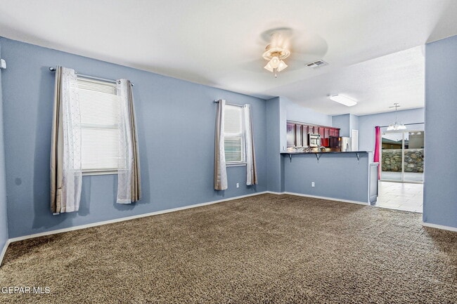 Building Photo - 4917 Ruben Soto