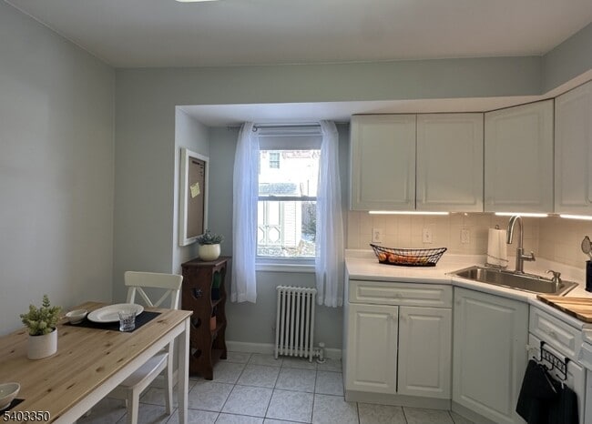 Building Photo - 39 N Mountain Ave