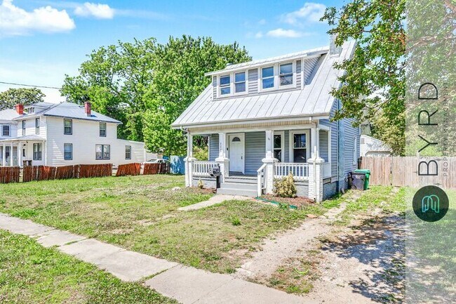 Building Photo - 114 Lee Ave