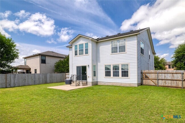 Building Photo - 196 Cazador Dr