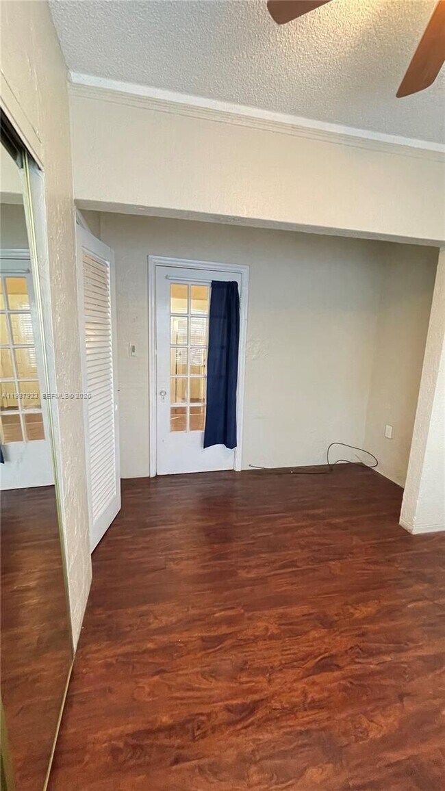 Building Photo - 1857 Buchanan St