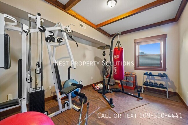 Building Photo - 4839 Rd 6.5 NE