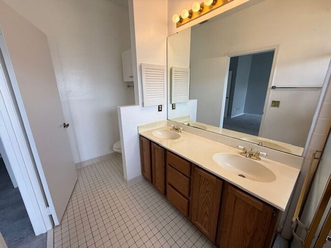 Building Photo - 3/2 Orlando home near theme parks