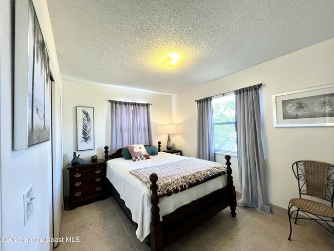 Building Photo - 710 Flamingo Dr