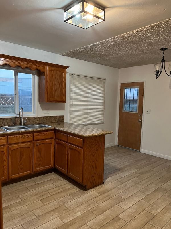 Building Photo - 2770 Glenwood Pl