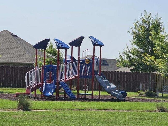 Building Photo - 505 Merganser Way