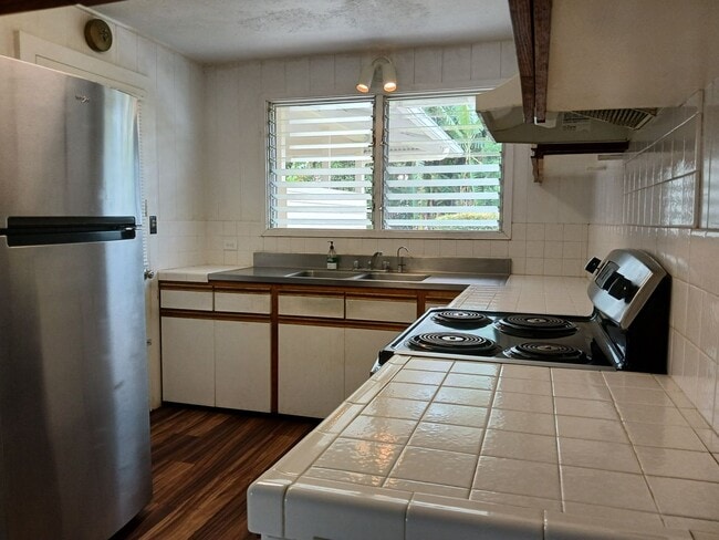 Building Photo - Charming 3BR/1.5BA Home in Pepe'ekeo