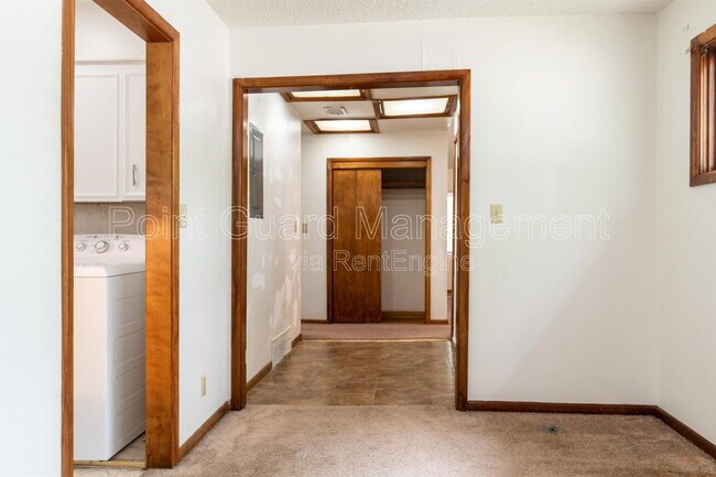 Building Photo - 1716 N Harvard Ave
