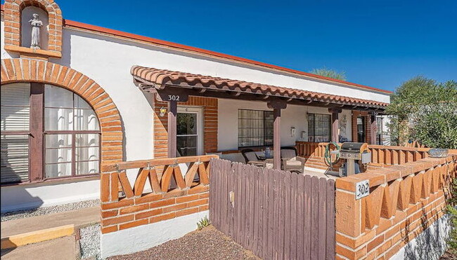 Primary Photo - Green Valley Villas East Townhomes 55+ Com...